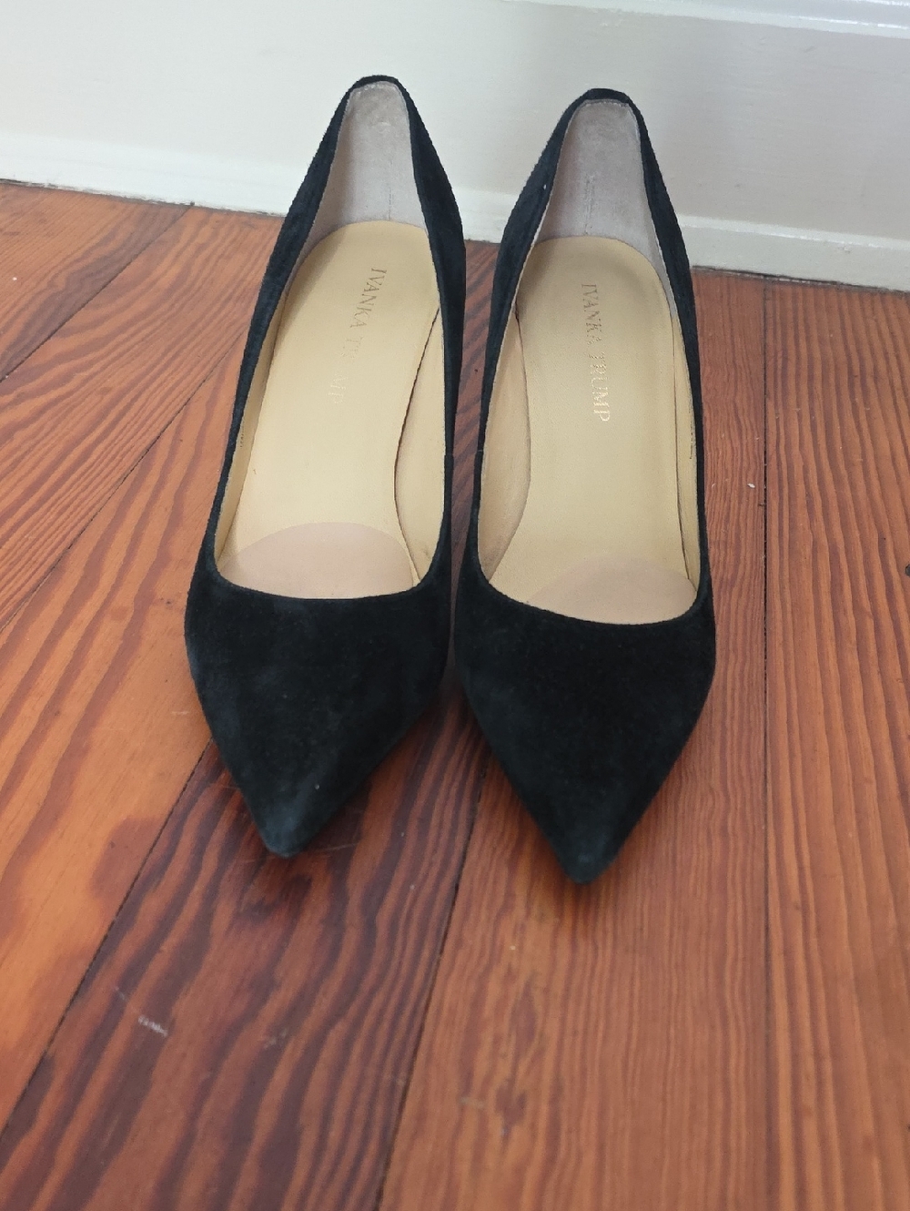 Ivanka Trump Black Suede Pointed-Toe Pumps Pre-owned